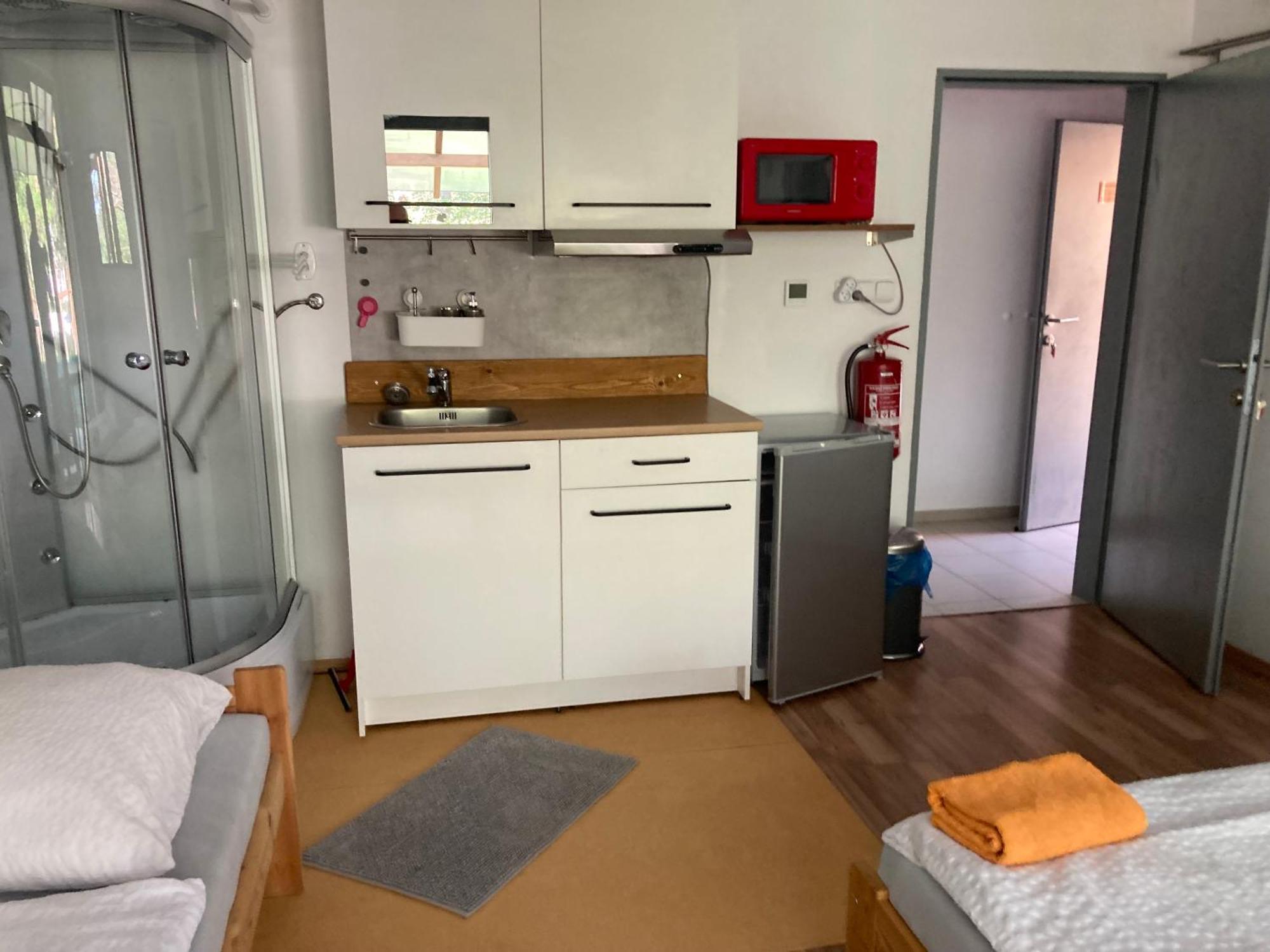 Klubovna u Kanálu KuK - apartman lux Racice  Quarto foto